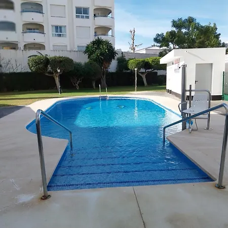 En Malaga, Torremolinos, Cerca De La Playa *